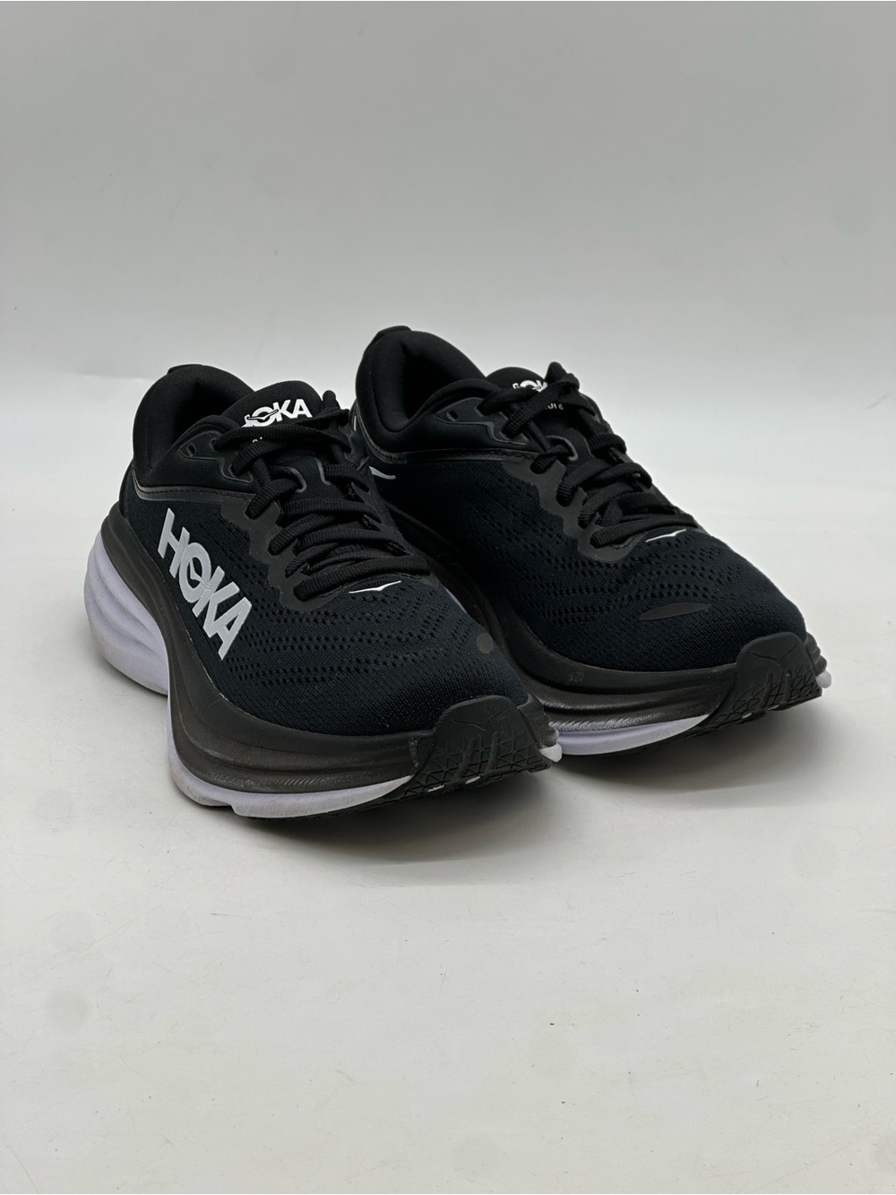 Hoka Bondi 8 Sneakers. Size 7. - Picture 6 of 9